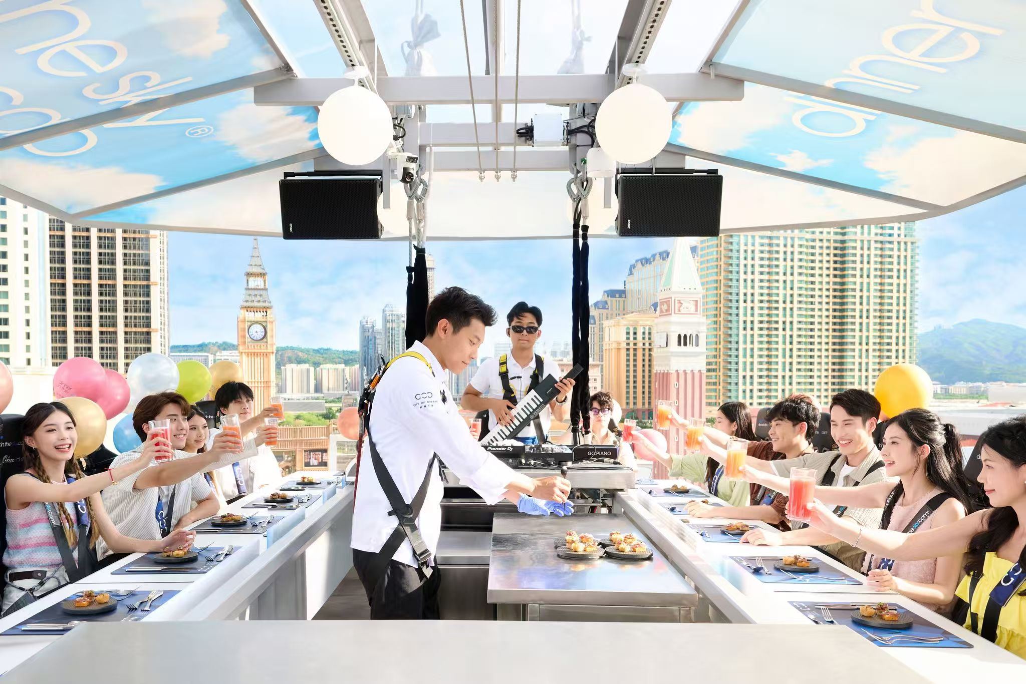 [Macau high-altitude suspended dining experience] Sky Dining Dinner In The Sky set meal (lunch/afternoon tea/dinner) [Official Ticket]
