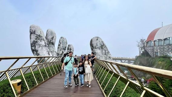 搭乘私家車從順化經海雲關、金橋前往會安