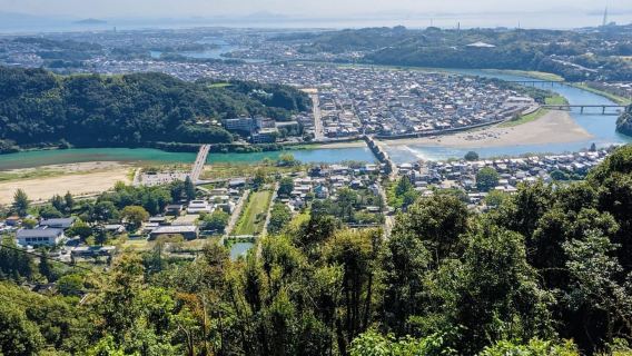 Iwakuni Tour: Kintaikyo Bridge, Castle Town & Seal Engraving