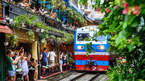 Hanoi Street Food Tour: Old Quarter Food & Local Experiences