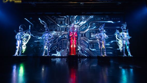 Biglietto scontato per coppia per lo spettacolo dei ladyboy Calypso Cabaret a Bangkok alle 21:00