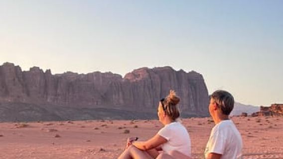 Wadi Rum: tour di mezza giornata in jeep -