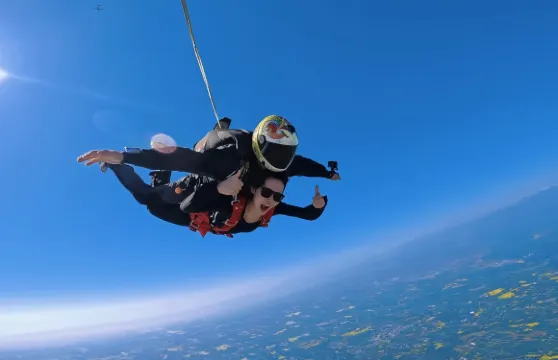 【藍色氣流】四川成都都江堰街子古鎮崇州跳傘國內高空攝像雙人跳傘【3000米自由落體欣賞川西美景+可選第三方攝影】