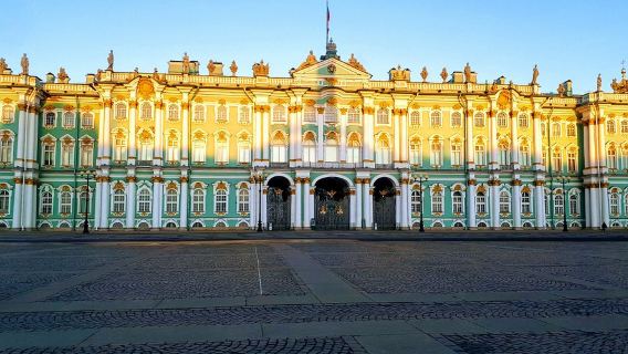 Palacio de Invierno + Iglesia del Salvador sobre la sangre derramada + Palacio de Catalina/jardines + Avenida Nevski