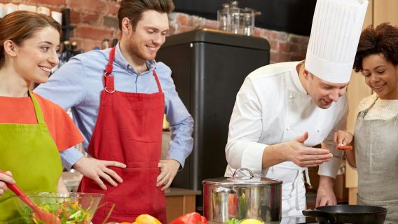 Siena: Pizza & Gelato Cooking Class + Dinner + Drinks