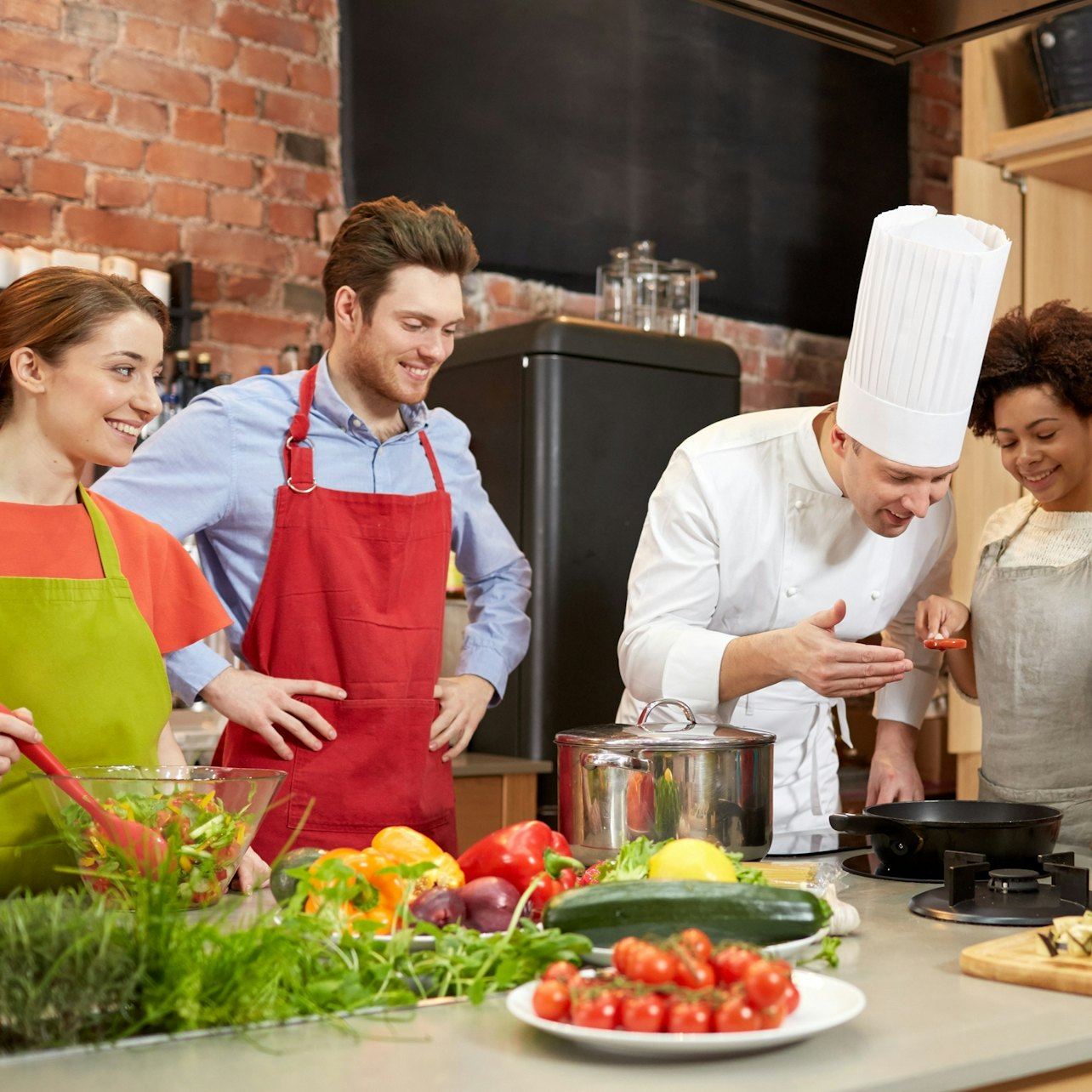 Siena: Pizza & Gelato Cooking Class + Dinner + Drinks