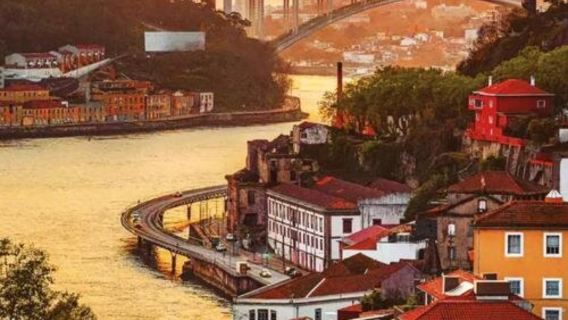 葡萄牙波多+聖靈教堂+聖本篤車站一日遊/行程可調-可定制