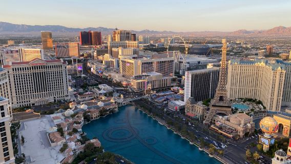 상담 후 주문 가능한 미국 라스베이거스 66번 국도 그랜드 캐니언 스피어, 씨어트르 쇼/공항/지점 간 이동/여행 가이드 운전사/전용차 서비스