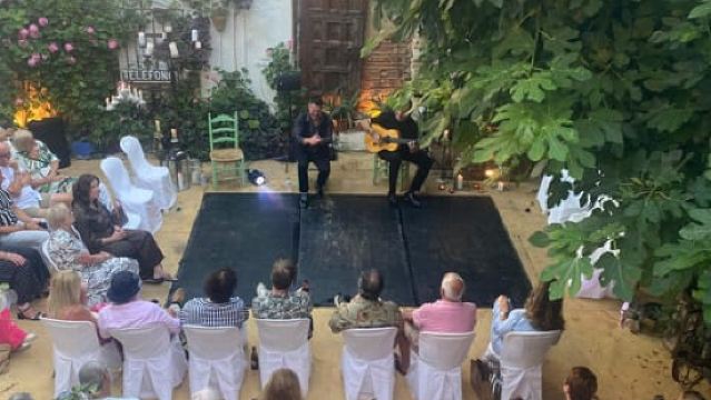 Ayamonte: Live Flamenco Show at Tablao La Puerta Ancha