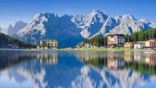 Dolomites, Lake Misurina and Cortina Tour [Round-trip from Venice] [Includes Admission Ticket]
