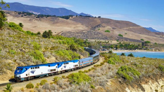 Round-trip from Los Angeles to Santa Barbara: 1-day tour | Ride the Amtrak Coast Starlight train