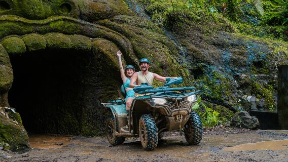 Ubud: Emocionante experiencia en quad bike por la jungla con ATV Alasan Adventures