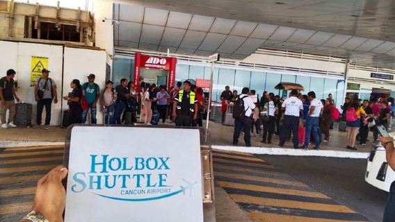 Traslado compartido desde el aeropuerto de Cancún al puerto de Holbox Chiquilá.