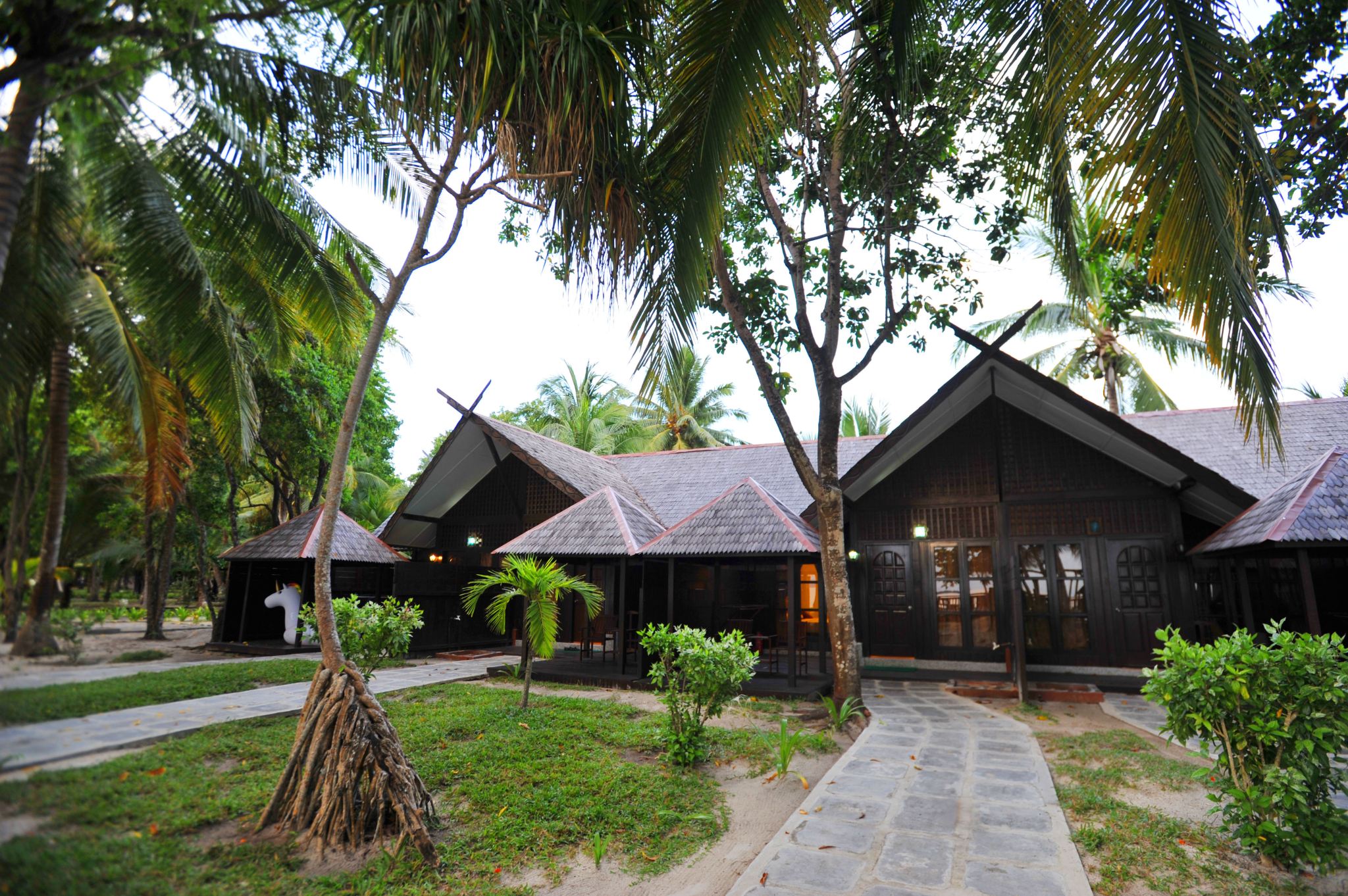 สามารถจองแค่ 1 คืนได้! มาตากิง รีสอร์ท แอนด์ รีฟ | ดำน้ำลึกคุณภาพสูง | มีหลายประเภทห้องพักให้เลือก