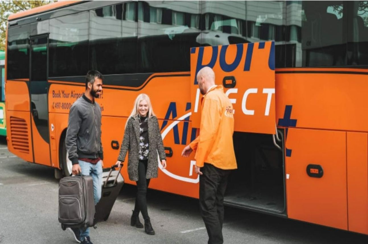 Iceland Reykjavik and Keflavik Airport transfer (bus terminal/city hotels/private charter available)