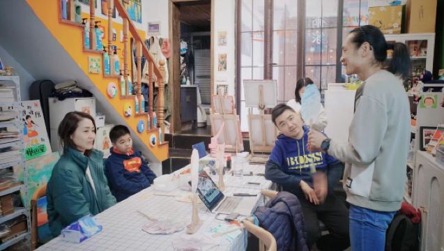 Introduction to Intangible Cultural Heritage Lacquer Art + Floating Lacquer Fan Experience - Shanghai - Eatwith Shared Moments