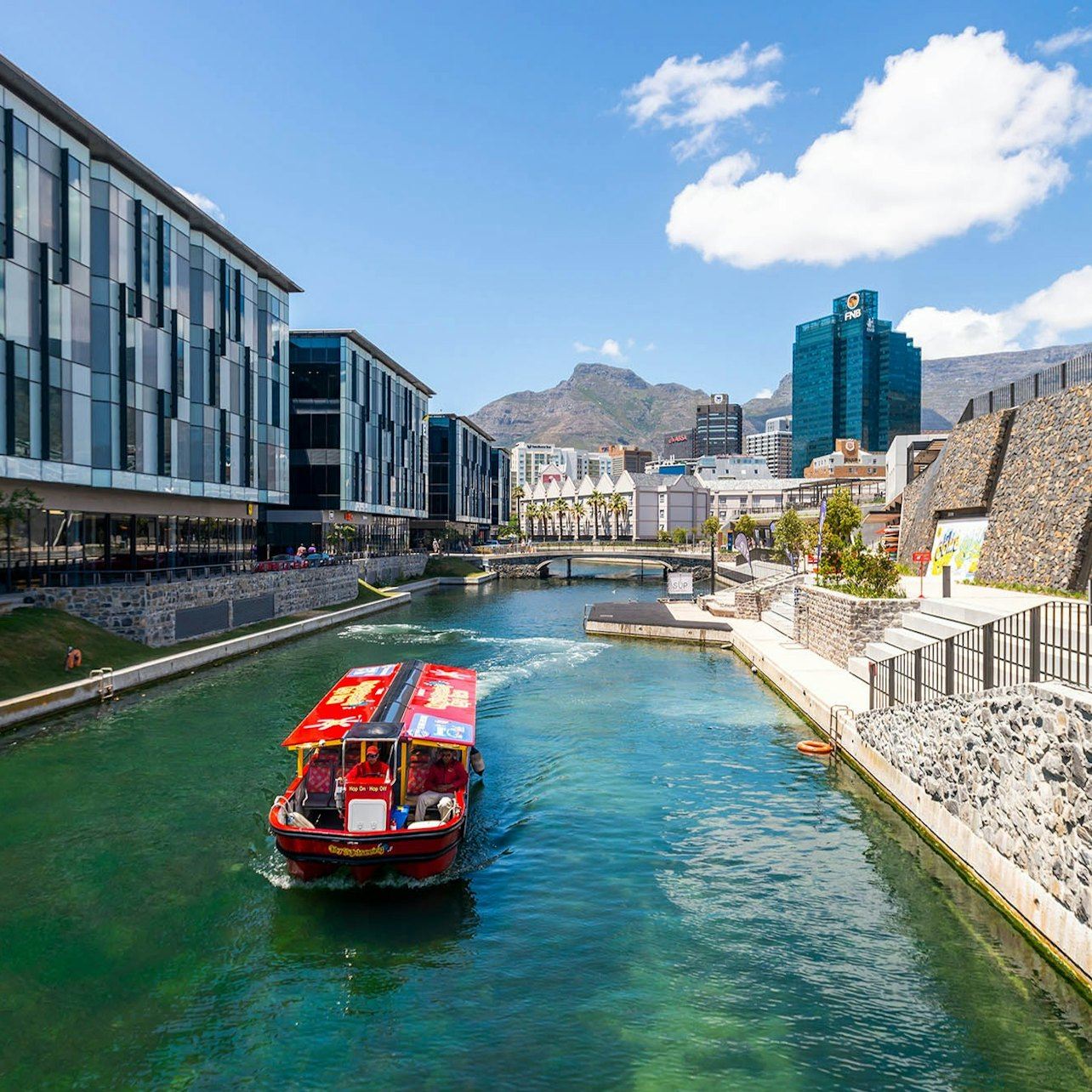 Cape Town: V&A Waterfront Canal Cruise