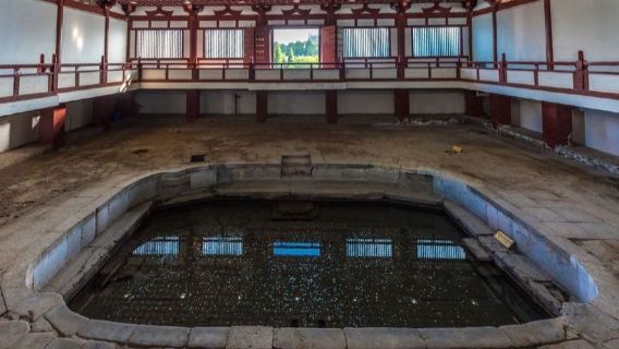 Xi'an Huaqing Palace admission ticket (7:30 AM–5:30 PM) with no time restrictions for same-day entry