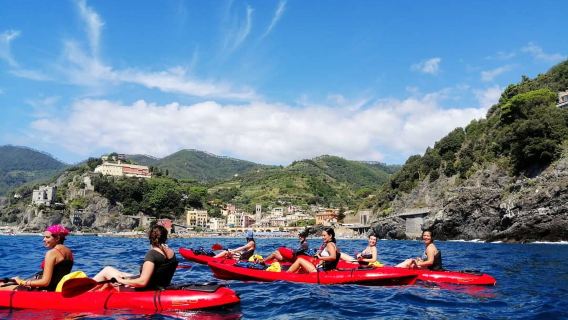 Kayak Tour: Monterosso + Snorkeling