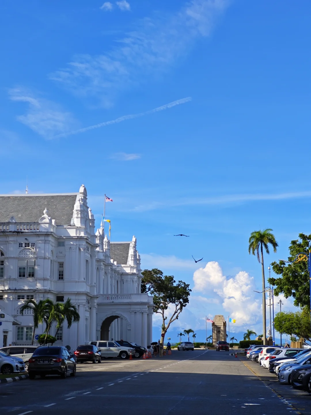 Kuala Lumpur-Ipoh-Penang-Kuala Lumpur 3-day 2-night tour (round-trip from Kuala Lumpur downtown hotel on alternate days, 2-day private charter for 10 hrs + one-way from Penang to Kuala Lumpur on one day)