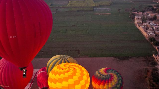 Luxor Morning Hot Air Balloon Ride Over the Valley of the Kings with Hotel Pickup