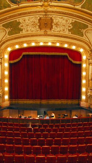 Croatian National Theatre + Plitvice Lakes National Park private charter day tour