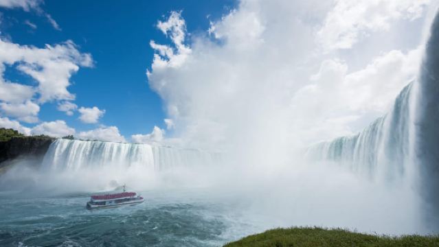 Niagara Falls Scenic Day Tour vanaf Toronto Airport Pickup