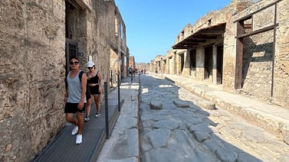 Pompeya: ATARDECER, RECORRIDO A PIE Y ENTRADA