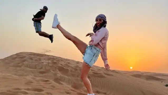 杜拜沙漠營地體驗·營地活動【沙漠衝沙 ＋ 滑沙 ＋ 貝都因營地 ＋ 燒烤自助晚餐】