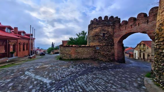Tagesausflug ab Tiflis: Sighnaghi – Weinverkostung und Charme der Altstadt