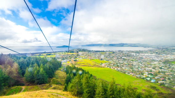 中文包車-愛歌頓農場+羅託魯瓦Skyline天空纜車一日遊-上門接駁
