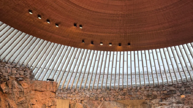 Finland - Helsinki/Kawasan sekitar bandar/ Perjalanan disesuaikan sewaan peribadi/ Pemandu berbahasa Cina menghantar & mengambil