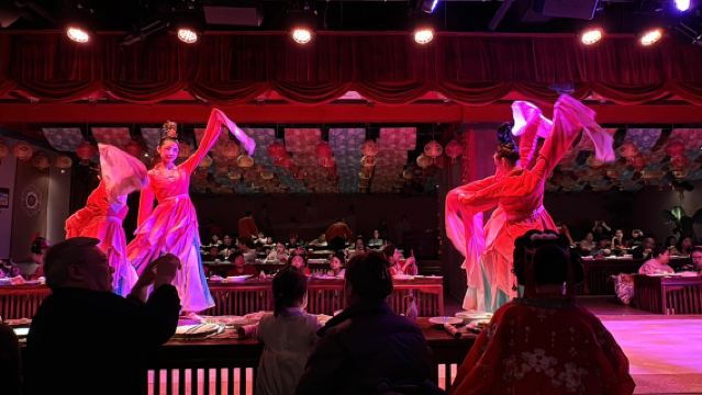 ซีอาน • สิบสองโมงเช้าที่ฉางอาน "งานเลี้ยงแห่งราชวงศ์ถัง" | ย้อนเวลากลับไปร่วมงานเลี้ยงในราชสำนัก [ลิ้มรสอาหารเลิศรสแห่งราชวงศ์ถัง + ชมการแสดงระบำงดงาม + สวมชุดหรูหราแบบราชวงศ์ถัง]