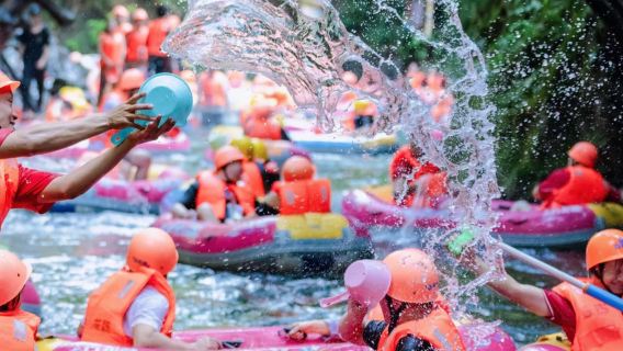 Eendaagse tour naar attractie Qingyuan Huangtengxia - Warrior/Fierce Warrior/Complete Rafting en glazen brug