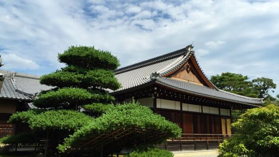 日本京都來回+嵐山+貴船神社+三千院一日遊【中文包車上門接】