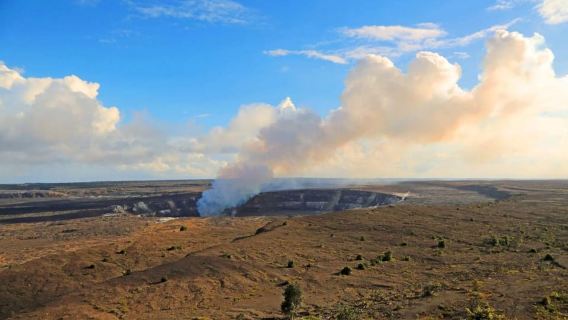 Hilo: Volcanoes National Park & Black Sand Beach