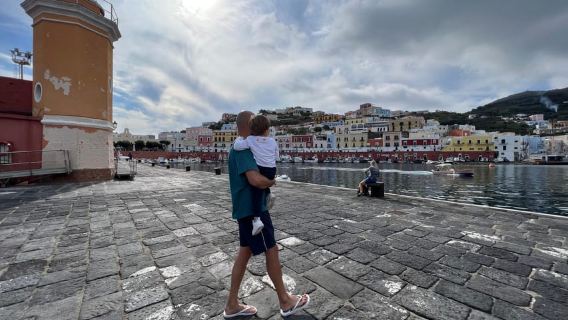 From Rome: Ponza Island Boat Tour with Lunch and Snorkeling