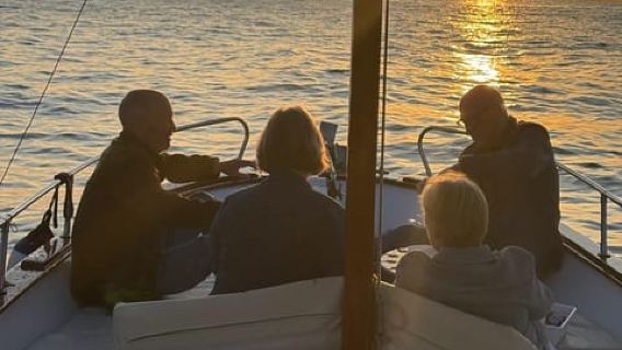 Sorrento: Golden Hour Boat Experience from Marina Grande