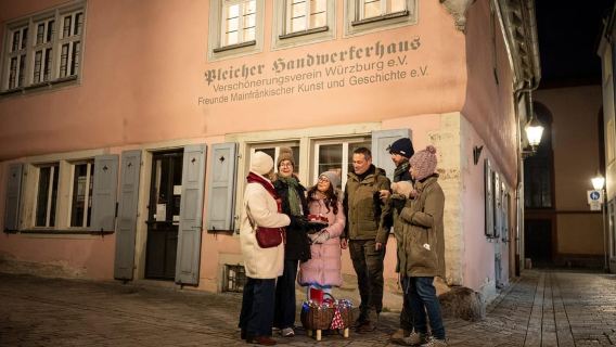 Würzburg: Christmas Walk with Treats and Mulled Wine