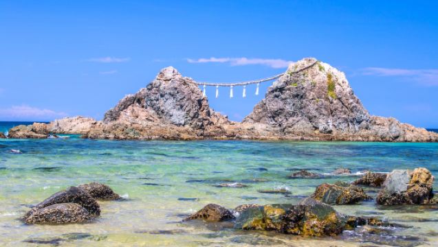 1-day tour to Itoshima - Shiraito Falls + Sakurai Futamigaura's couple stones + Miyajidake shrine, departing from Fukuoka