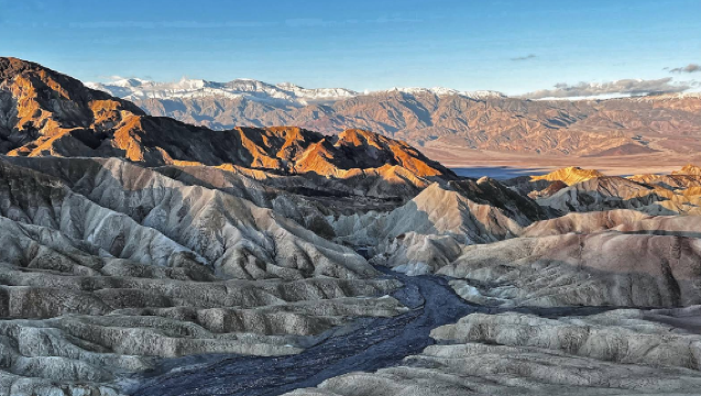 美國死亡谷國家公園+惡水盆地+扎布里斯基角一日遊
