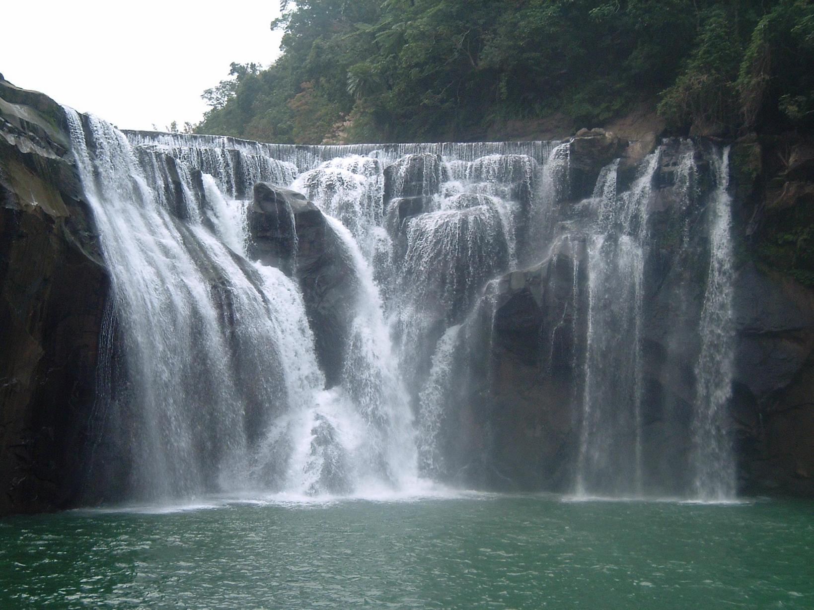 Taipei 1-day tour: Shifen Waterfall/Shifen Old Street/Jiufen Old Street