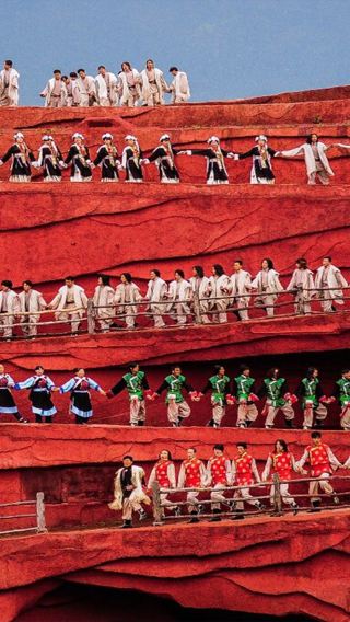 ภูเขาหิมะมังกรหยก ทุ่งสนสามใบ + อิมเพรสชั่นลี่เจียง + หุบเขาพระจันทร์สีน้ำเงิน + ชมภูเขาทองคำแสงอาทิตย์ ทัวร์ 1 วัน [วันไหว้พระจันทร์&วันชาติ]