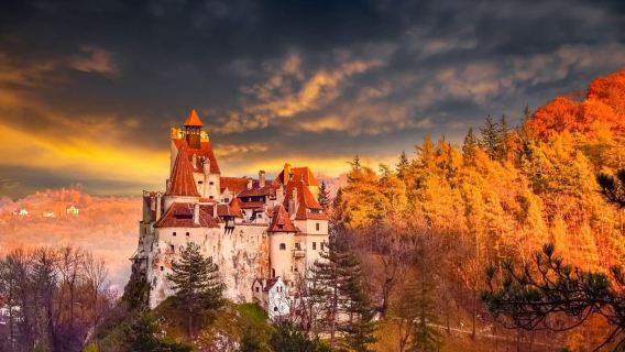 Bukarest: Draculas Schloss, Schloss Peleș und Brașov – Tagesausflug