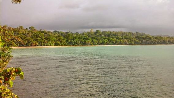 Punta Uva: Berkayak di Sungai & Mendaki ke Titik Pandang