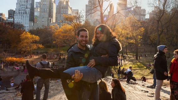 NYC: Central Park Guided Walking Tour English-Spanish