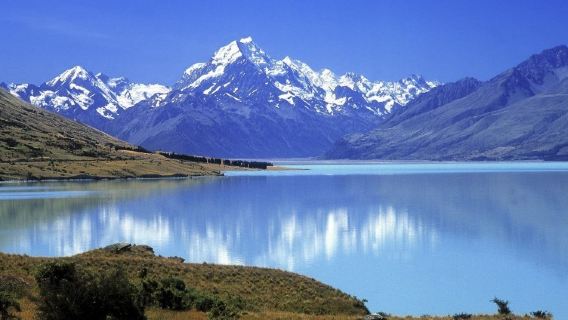 New Zealand South Island 1-day tour to Mount Cook (departing from Christchurch, passing by Lake Tekapo)