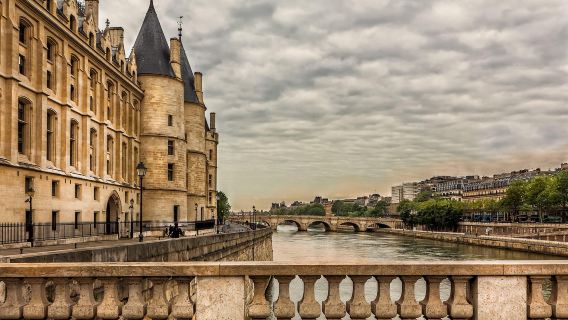 巴黎來回-楓丹白露宮-森林紅葉【多/日遊全日定制】