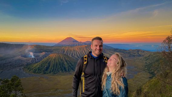 Mount Bromo Abenteuer mit Jeepfahrt und Madakaripuras mystischen Wasserfällen ab Malang