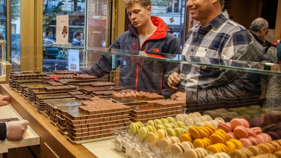 Paris: Saint-Germain-des-Prés Pastry & Chocolate Guided Tasting Tour